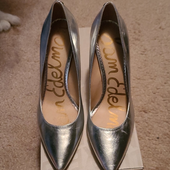 Sam Edelman Silver Pumps - Picture 1 of 7